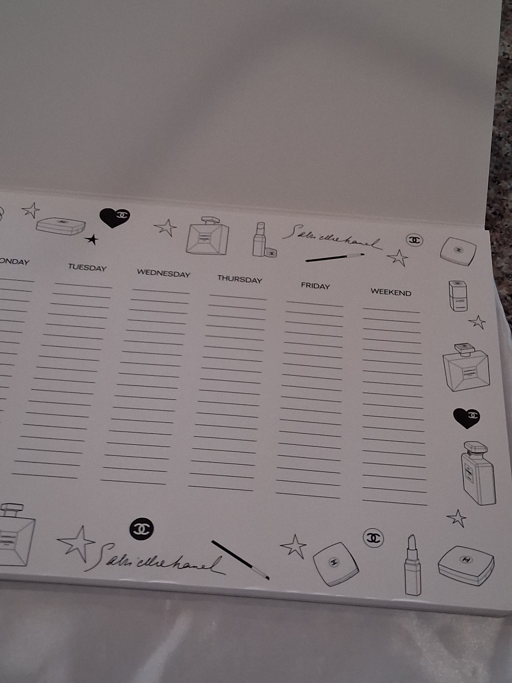 CHANEL VIP/GWP Black and White Weekly Planner Notepad.Rare